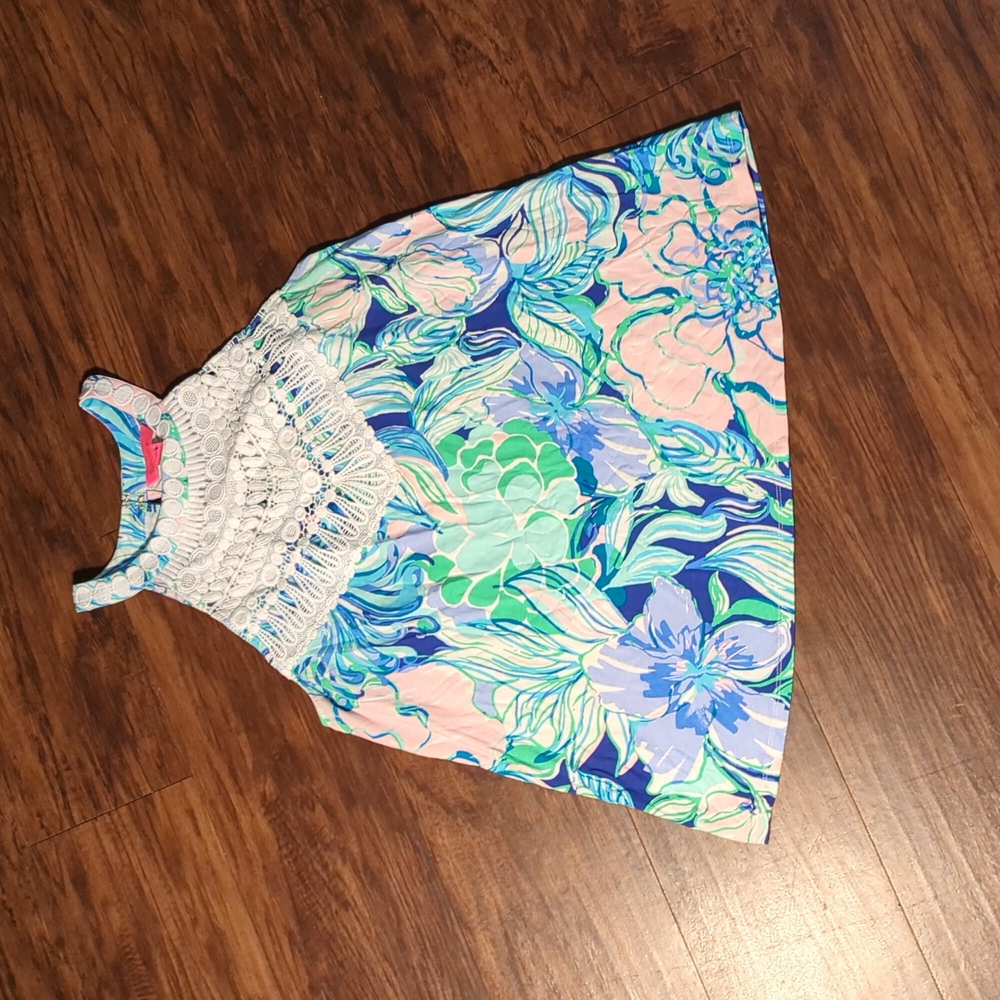 EUC LILLY PULITZER TOP